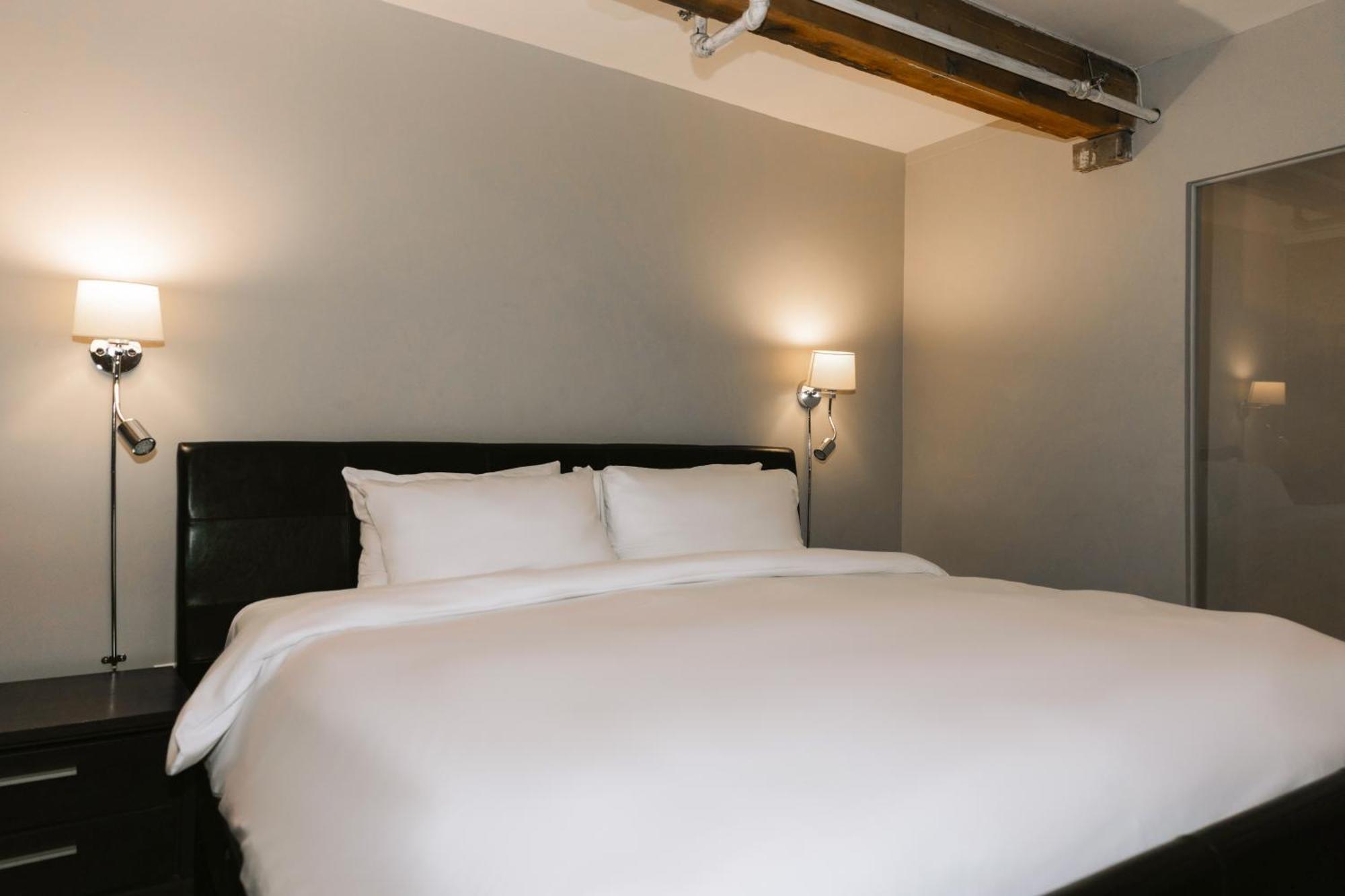 Lofts Du Vieux-Port By Gray Collection Aparthotel Montreal Exterior photo